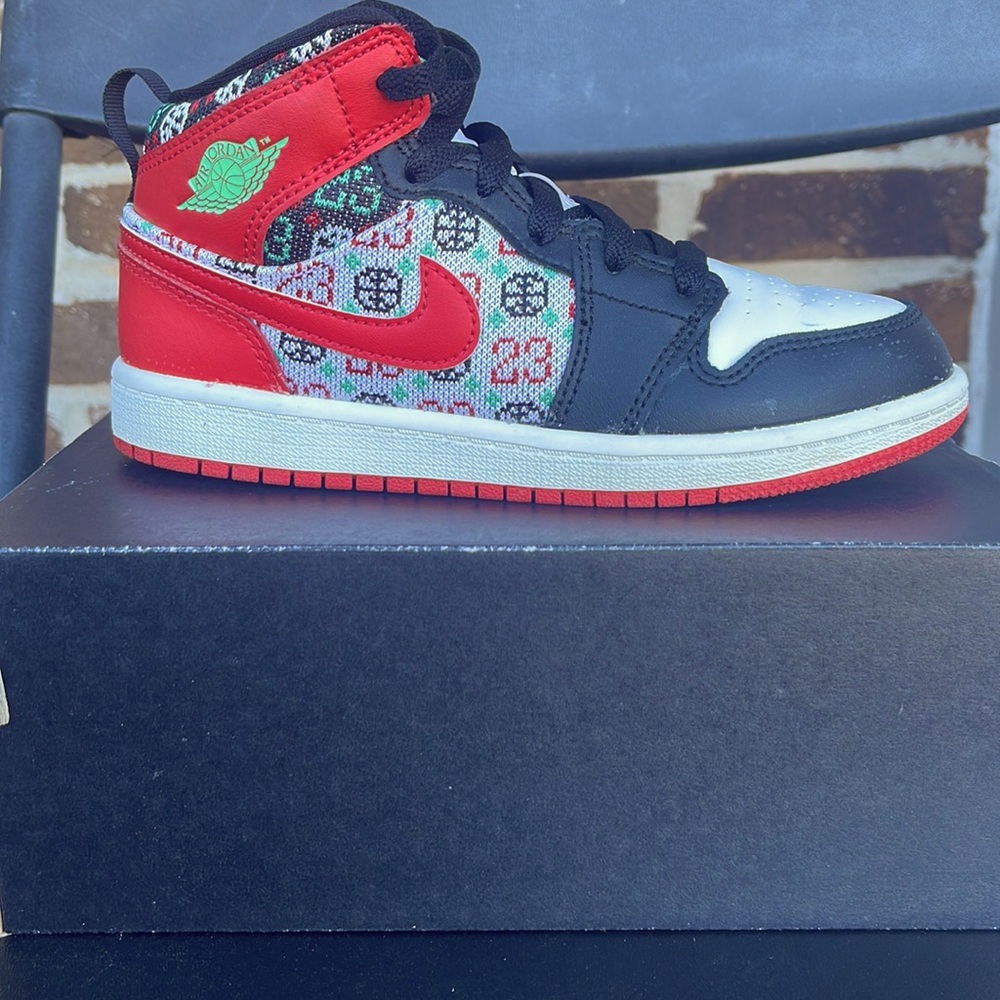 Jordan 1 Mid SE (PS)